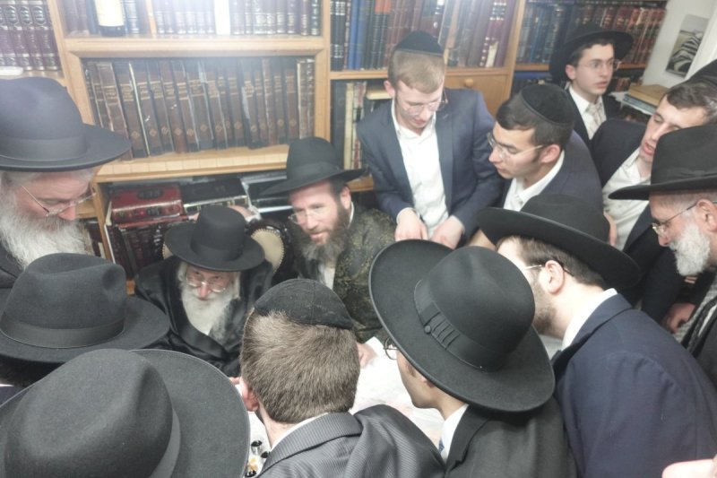 באדיבות המצלם