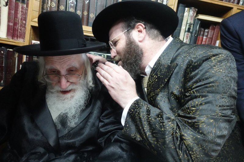 באדיבות המצלם