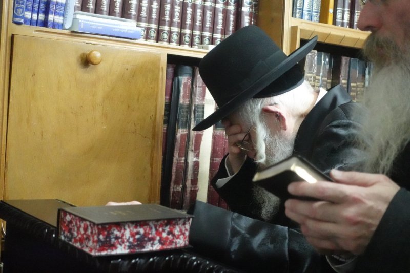 באדיבות המצלם