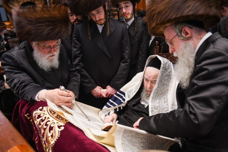 אנשיל בעק וא.מ.ש