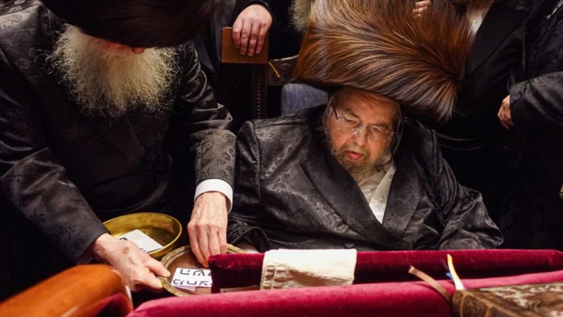 אנשיל בעק וא.מ.ש