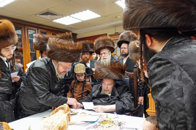 אנשיל בעק וא.מ.ש