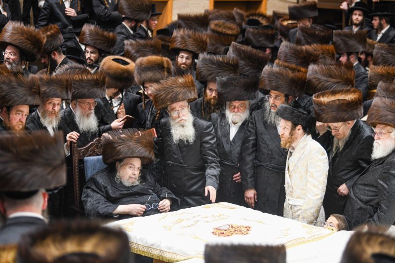 אנשיל בעק וא.מ.ש