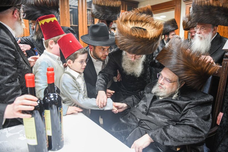 אנשיל בעק וא.מ.ש