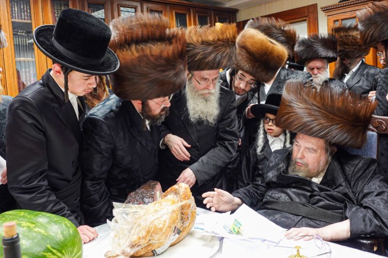 אנשיל בעק וא.מ.ש