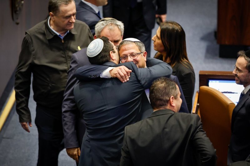 נועם מושקוביץ / דני שם טוב, דוברות הכנסת