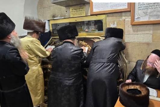 באדיבות המצלם
