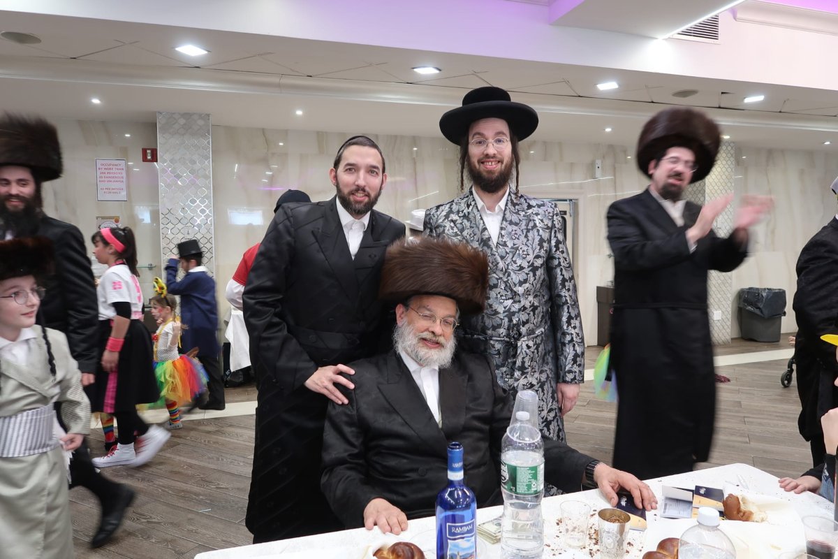 באדיבות המצלם