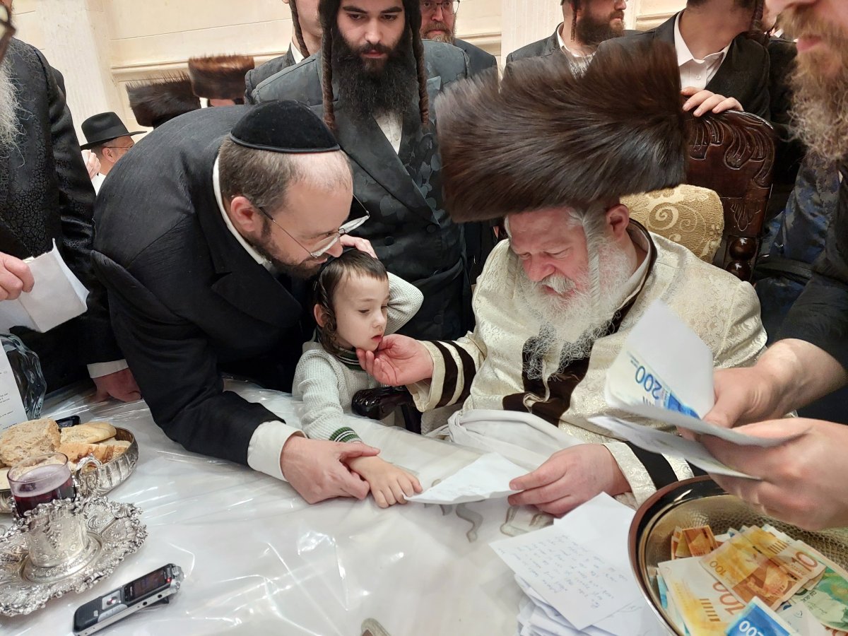באדיבות המצלם