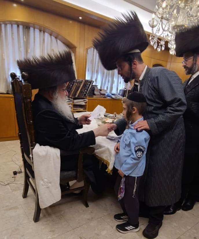 באדיבות המצלם