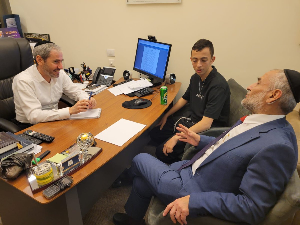 באדיבות המצלם