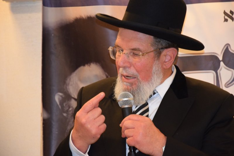 באדיבות המצלם