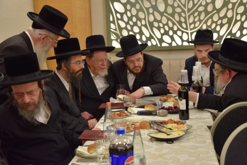 באדיבות המצלם