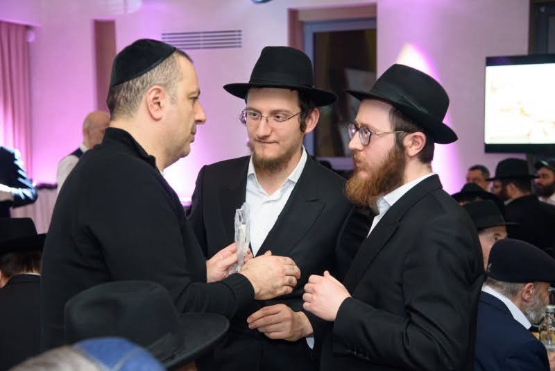  לוי נאזרוב