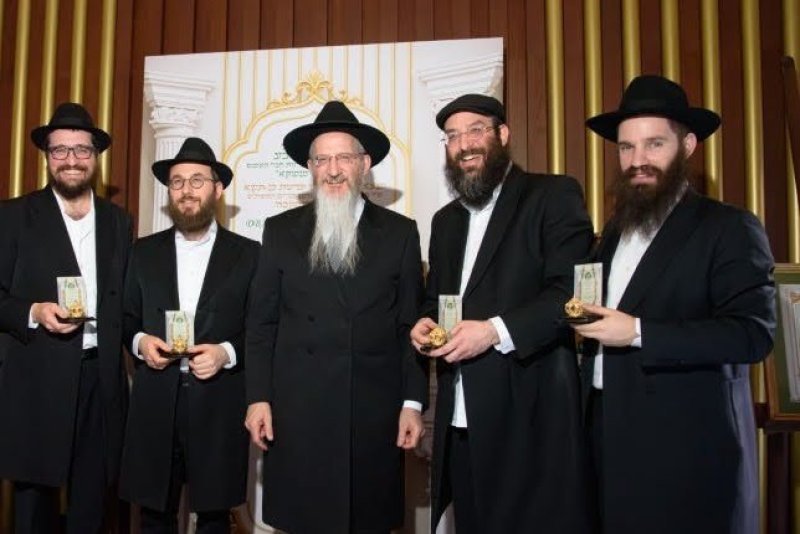  לוי נאזרוב