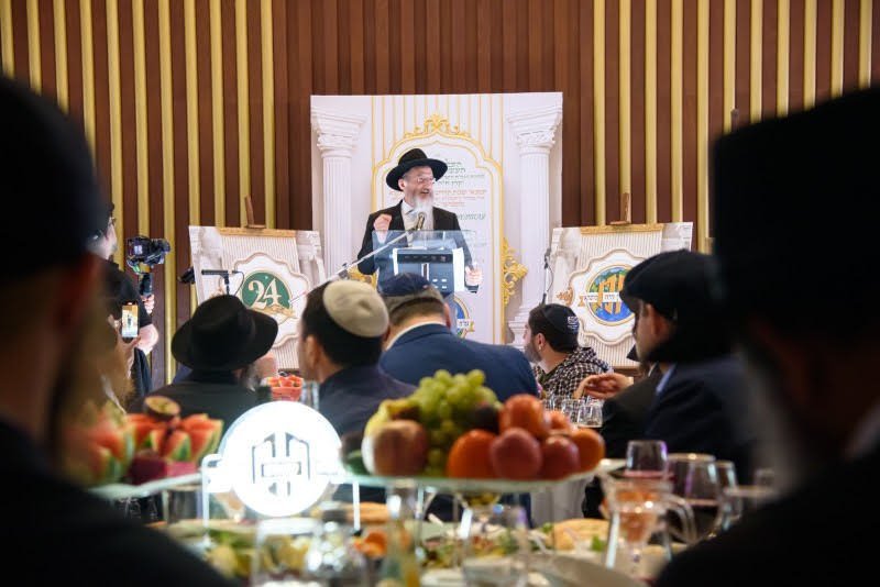  לוי נאזרוב