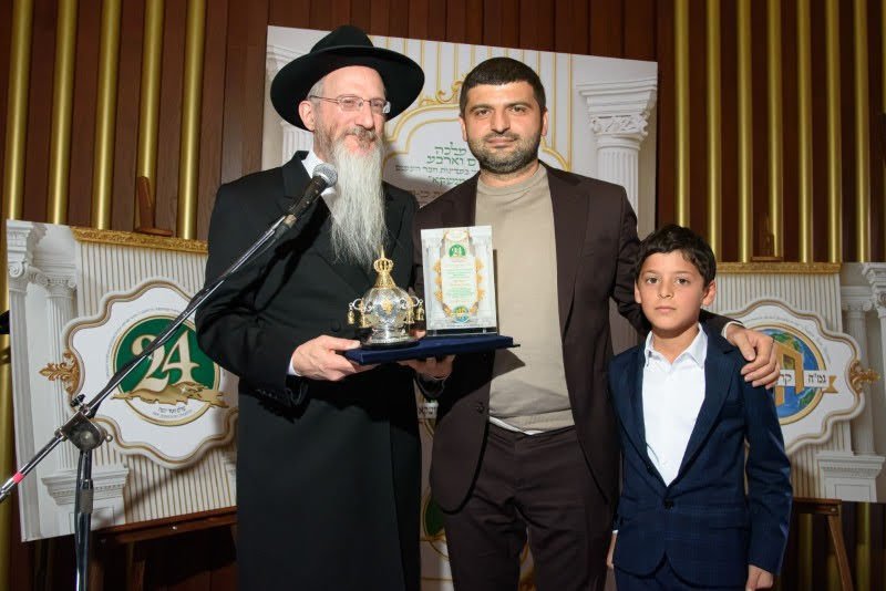  לוי נאזרוב