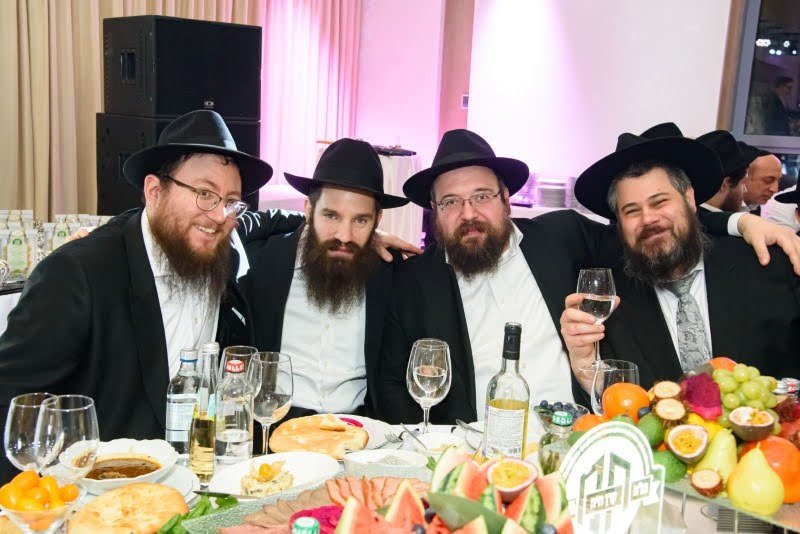  לוי נאזרוב