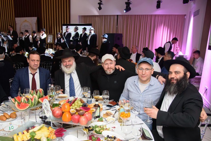  לוי נאזרוב