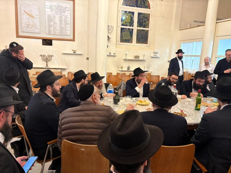 באדיבות המצלם