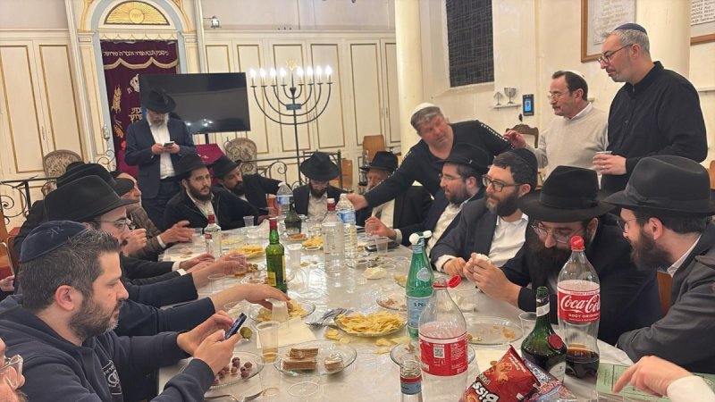 באדיבות המצלם