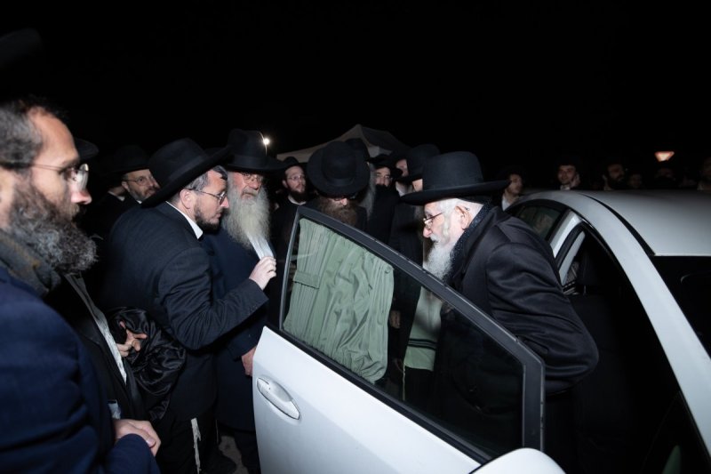 באדיבות המצלם