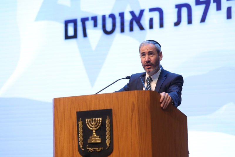יחצ