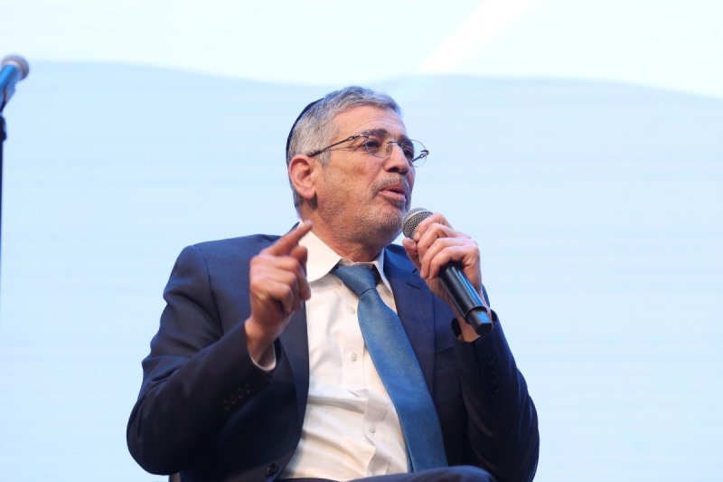 יחצ