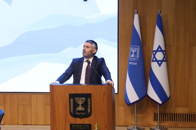 יחצ