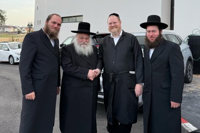 באדיבות המצלם
