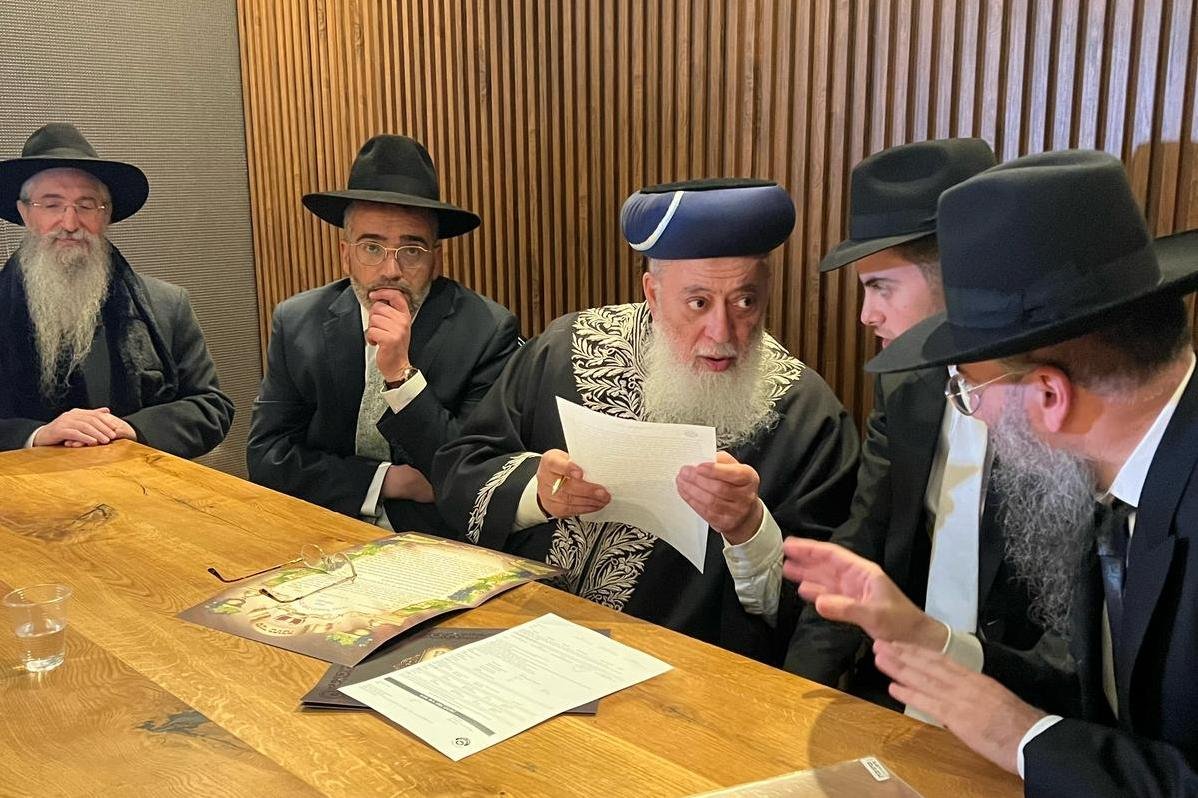 באדיבות המצלם