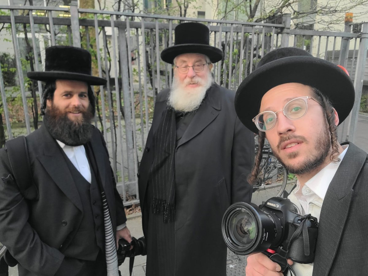 באדיבות המצלם