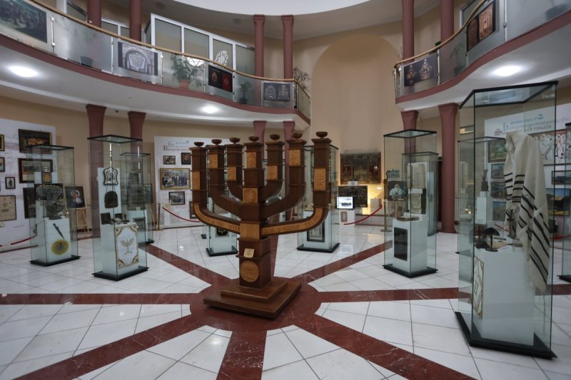  מרדכי לובעצקי
