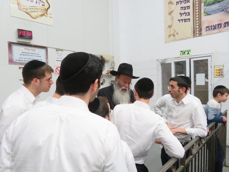 באדיבות המצלם