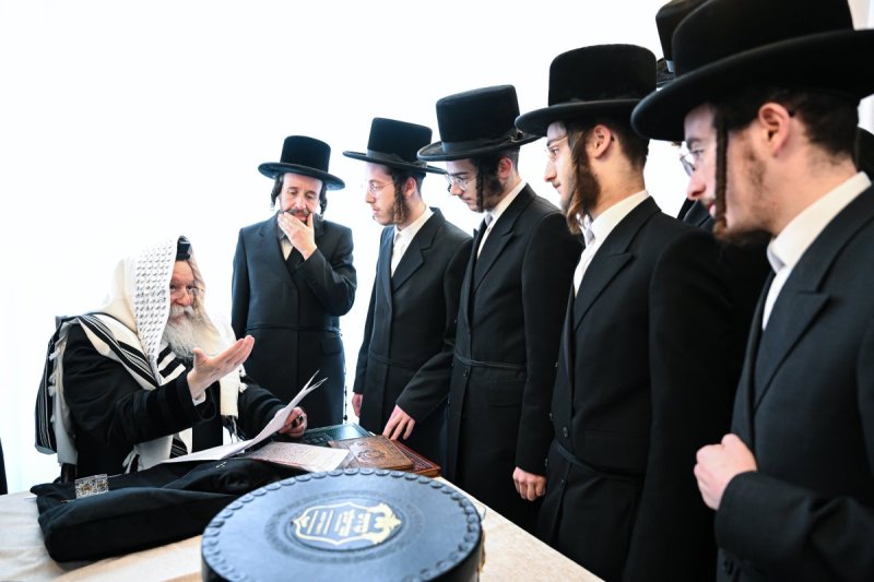משה גולדשטיין ואברומי ברגר