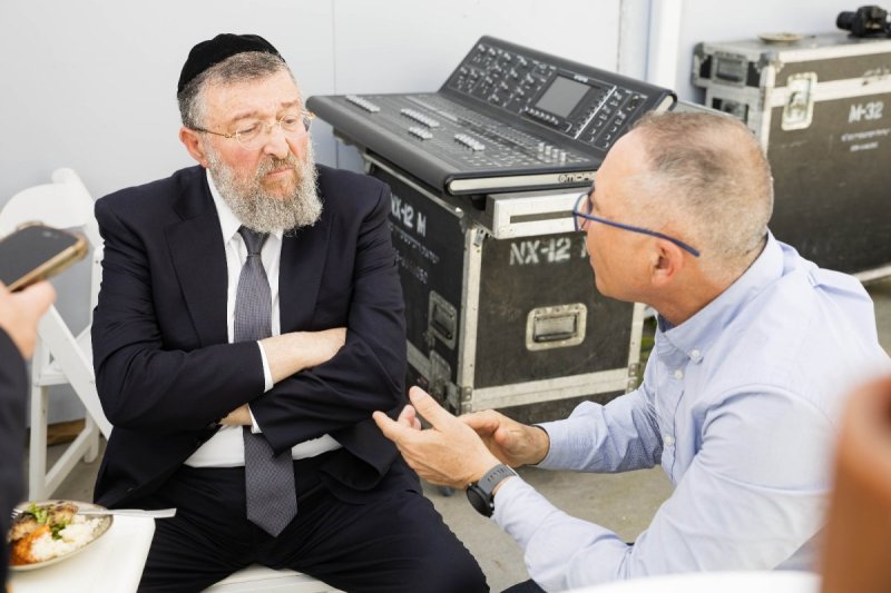 עזר מציון