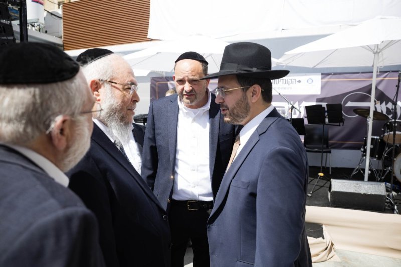 עזר מציון