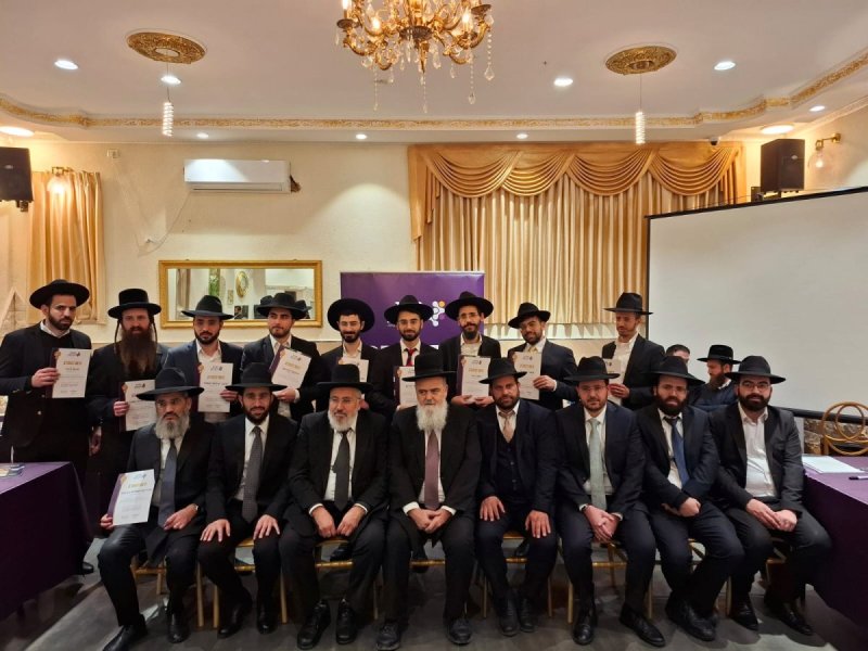 באדיבות המצלם