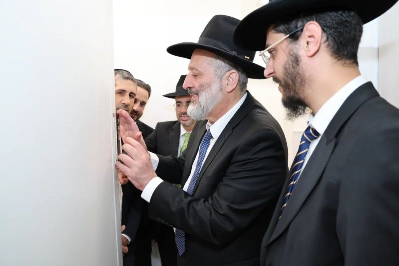נועם אליהו