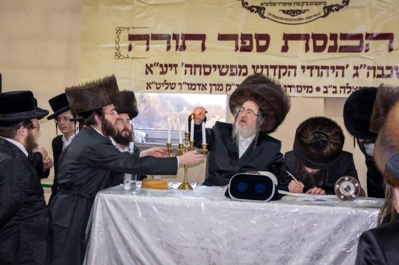 באדיבות המצלם