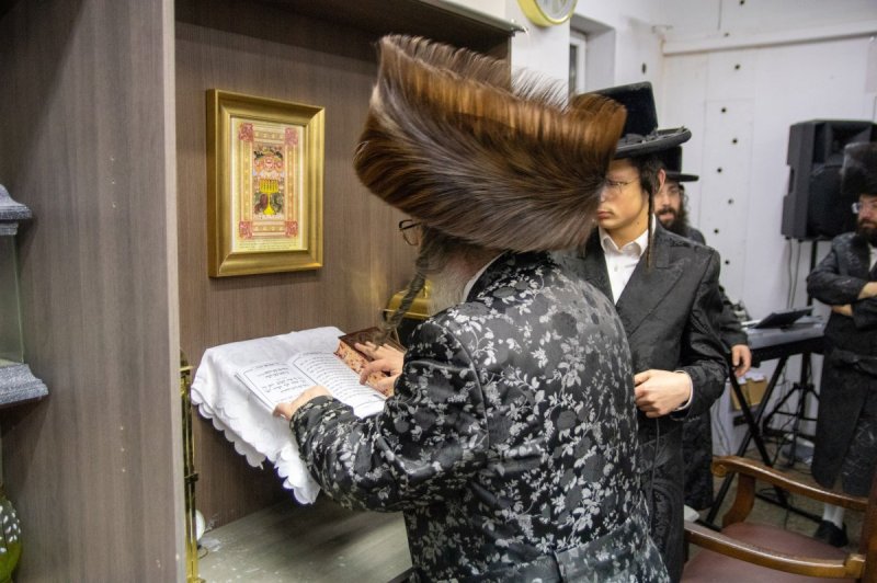 באדיבות המצלם