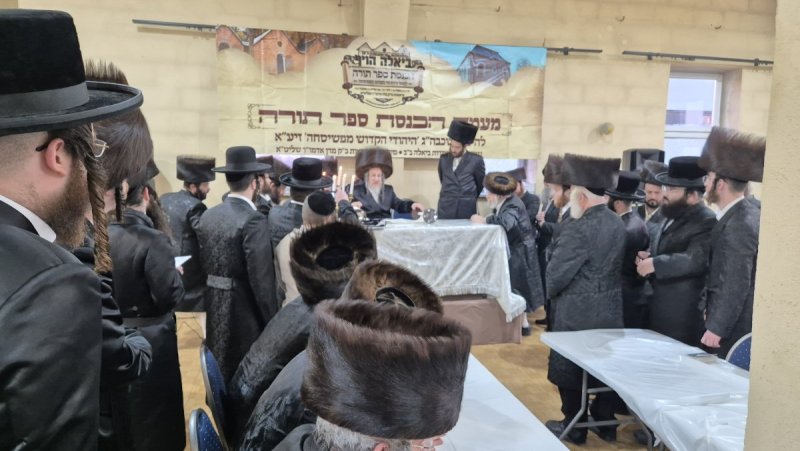 באדיבות המצלם