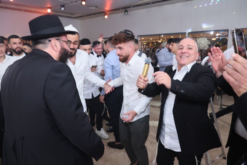 באדיבות המצלם