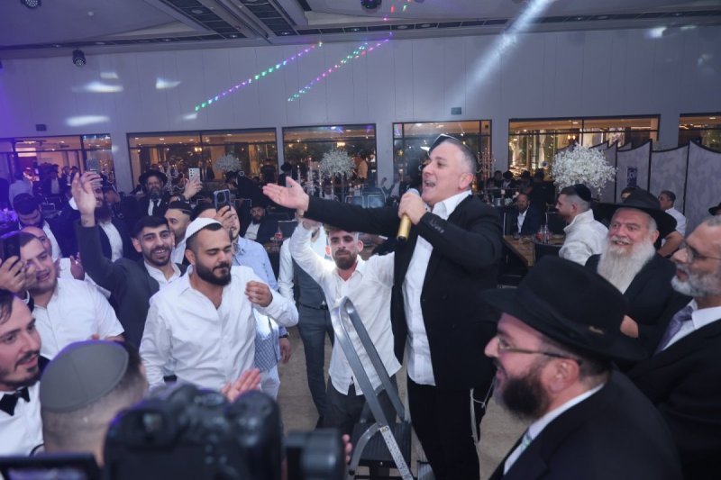 באדיבות המצלם