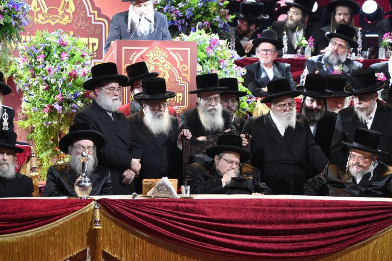 אנשיל בעק ויעקב נחומי
