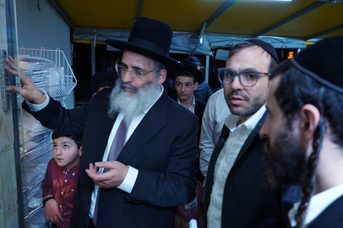 באדיבות המצלם