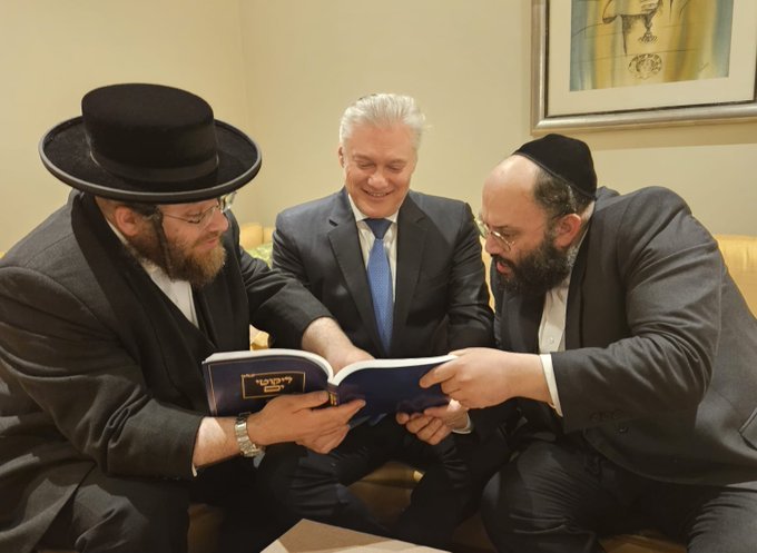 באדיבות המצלם