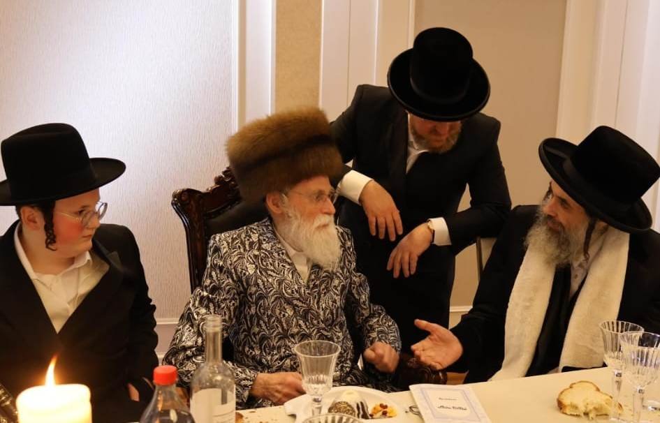 באדיבות המצלם