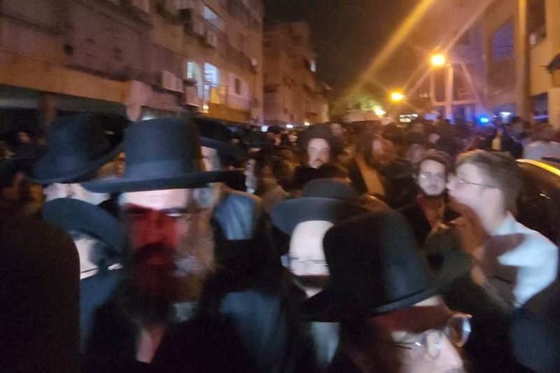 באדיבות המצלם