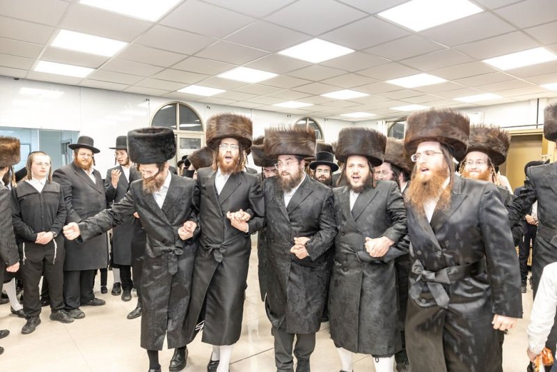 באדיבות המצלם